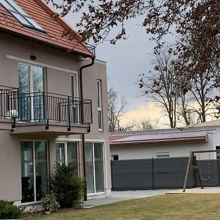 Hama Fresh Garden Wellness Apartman שיופוק