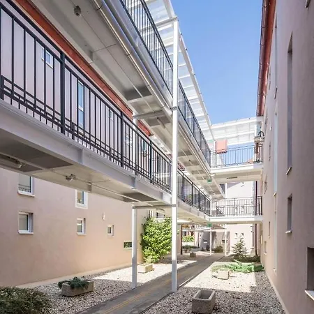 Hama Fresh Garden Wellness Apartman דירה שיופוק